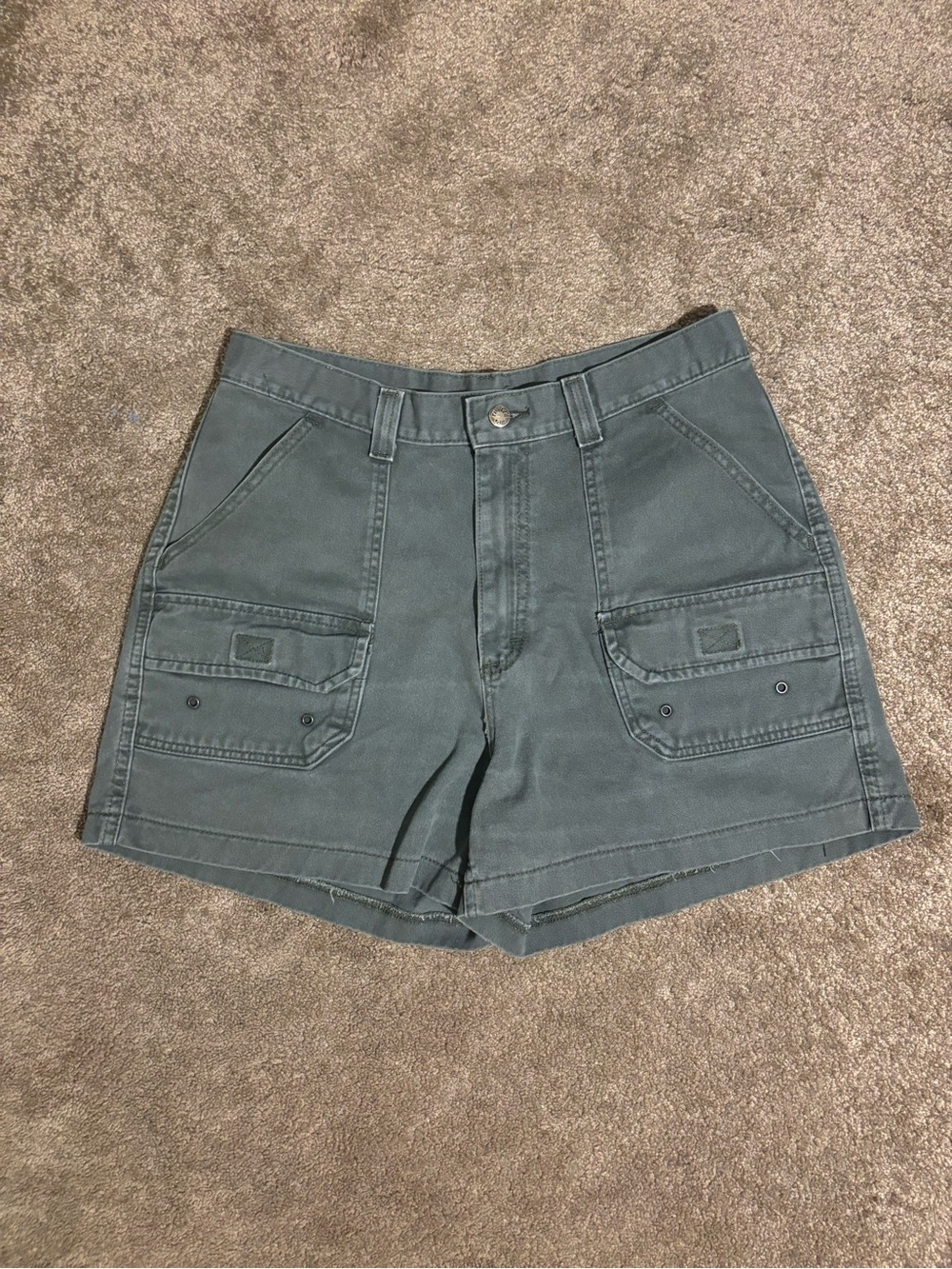 Riveted by Lee Womens Size 14 Cargo Shorts Green Low Rise Y2K Grommet 2000s